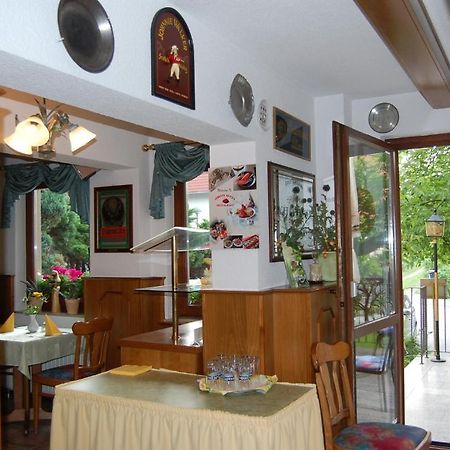 Hotel Zum Nussbaum Дрезден Екстериор снимка