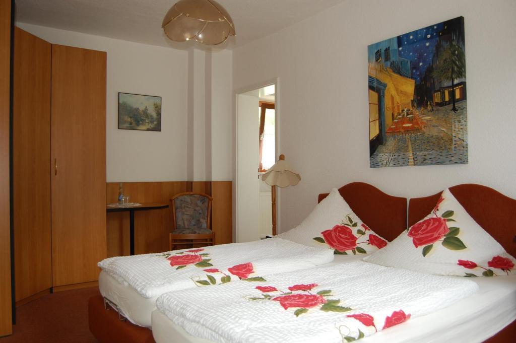 Hotel Zum Nussbaum Дрезден Стая снимка