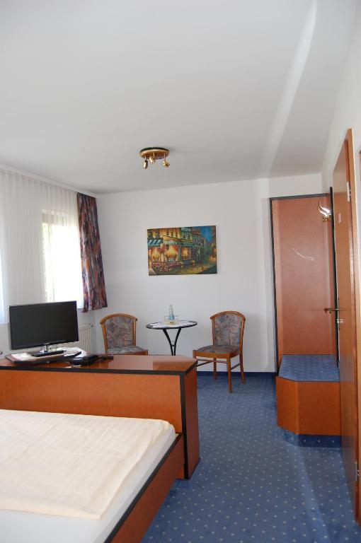 Hotel Zum Nussbaum Дрезден Стая снимка
